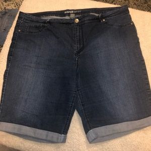 Avenue shorts